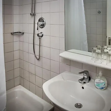 Moderne Apartments Im Herzen Der Stadt Mit Empore In Theaternaehe 